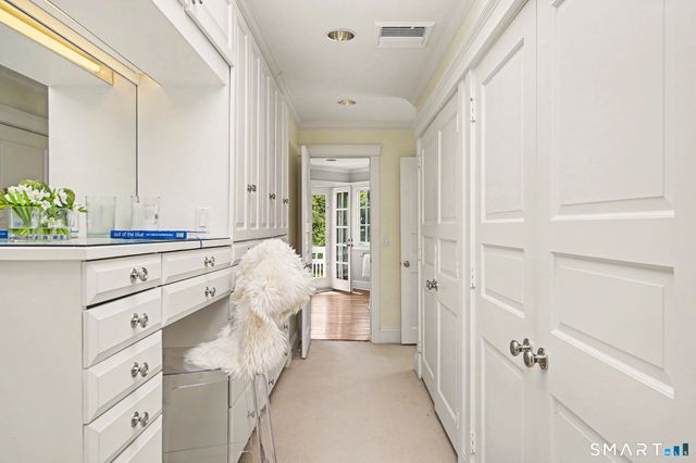537 Oenoke Ridge, New Canaan, CT 06840