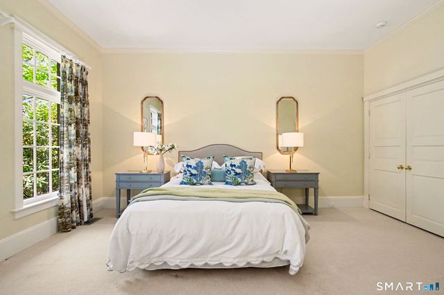 537 Oenoke Ridge, New Canaan, CT 06840