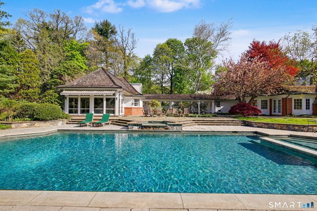 537 Oenoke Ridge, New Canaan, CT 06840