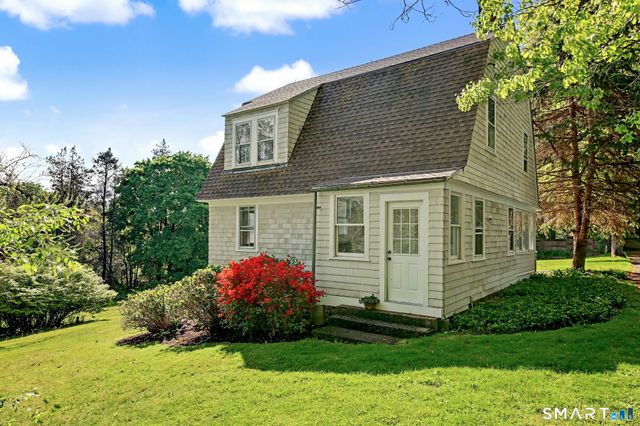 537 Oenoke Ridge, New Canaan, CT 06840