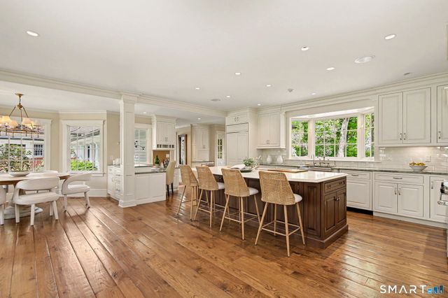 537 Oenoke Ridge, New Canaan, CT 06840