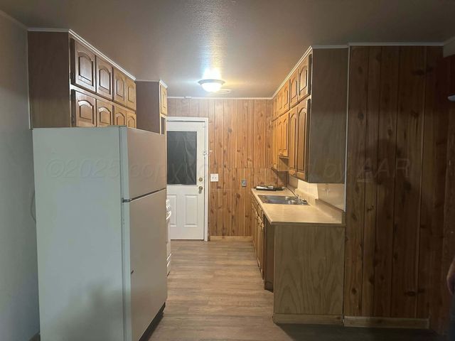 1933 S SEMINOLE Street, Amarillo, TX 79103