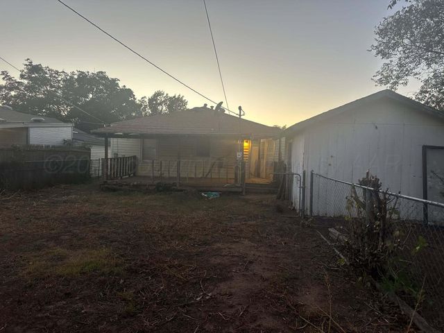 1933 S SEMINOLE Street, Amarillo, TX 79103