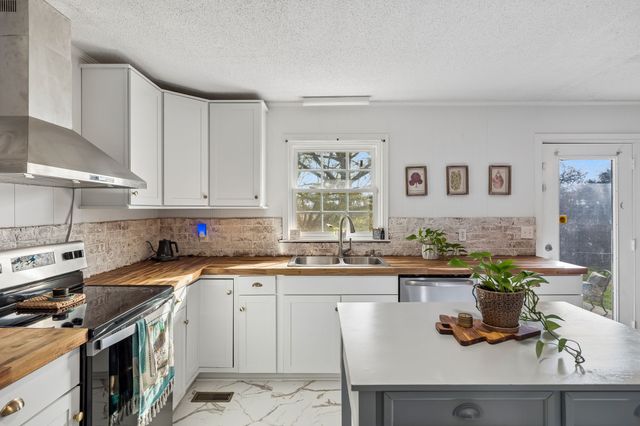 979 S Main St, S, Eagleville, TN 37060