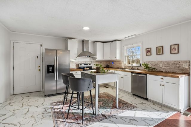 979 S Main St, S, Eagleville, TN 37060