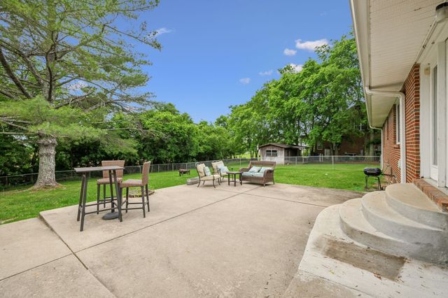 979 S Main St, S, Eagleville, TN 37060