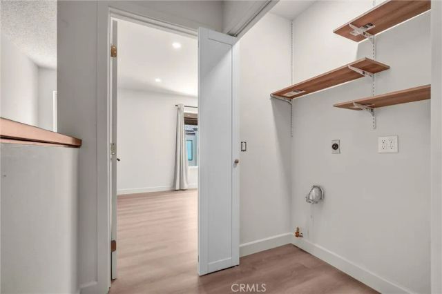 307 N Singingwood 8, Orange, CA 92869