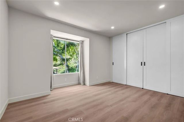 307 N Singingwood 8, Orange, CA 92869