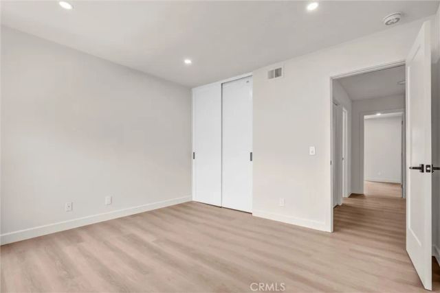 307 N Singingwood 8, Orange, CA 92869