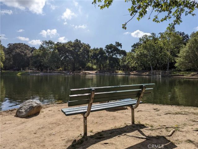 307 N Singingwood 8, Orange, CA 92869