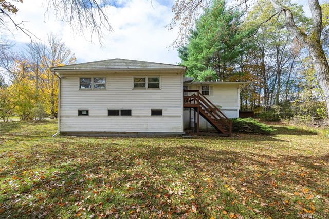 82 Lake Road, Pine Plains, NY 12567