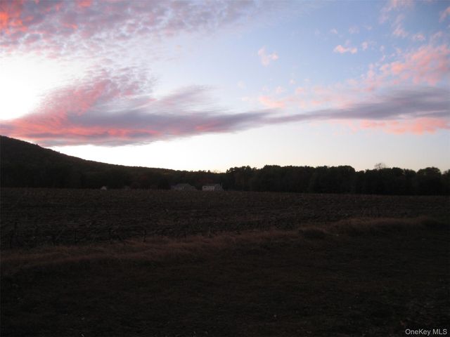 82 Lake Road, Pine Plains, NY 12567