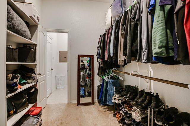 705 Millcreek LN, Leander, TX 78641