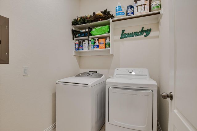 705 Millcreek LN, Leander, TX 78641