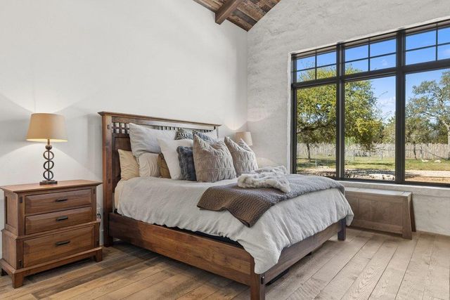 1660 Windmill Run RD, Wimberley, TX 78676