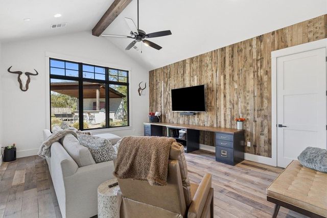 1660 Windmill Run RD, Wimberley, TX 78676