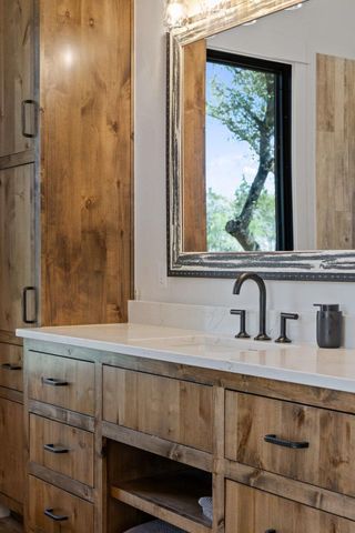 1660 Windmill Run RD, Wimberley, TX 78676