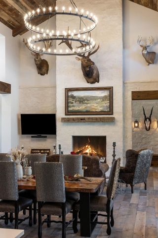 1660 Windmill Run RD, Wimberley, TX 78676