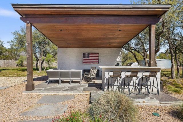 1660 Windmill Run RD, Wimberley, TX 78676