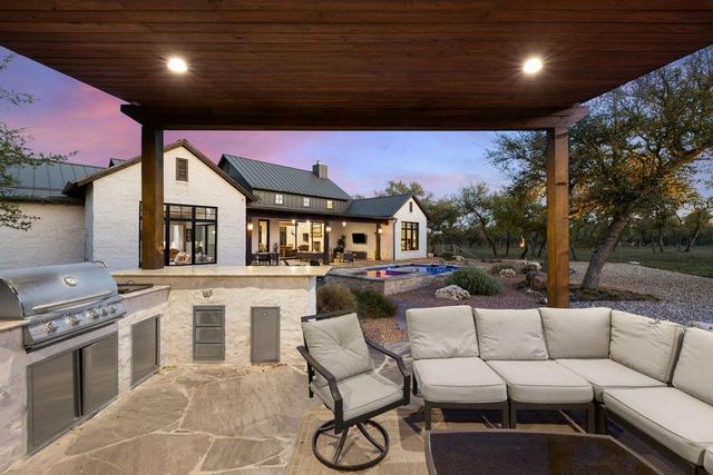 1660 Windmill Run RD, Wimberley, TX 78676