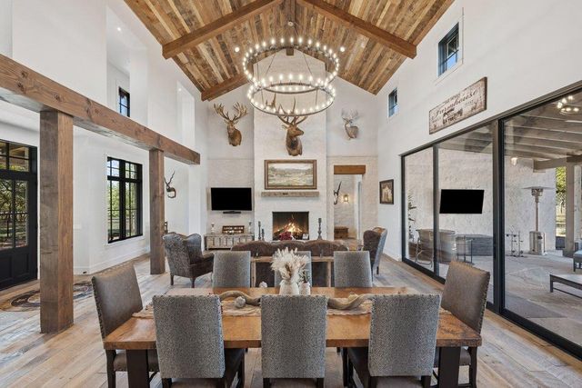 1660 Windmill Run RD, Wimberley, TX 78676