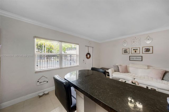 660 NE 11th Avenue 102, Fort Lauderdale, FL 33304