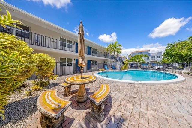 660 NE 11th Avenue 102, Fort Lauderdale, FL 33304