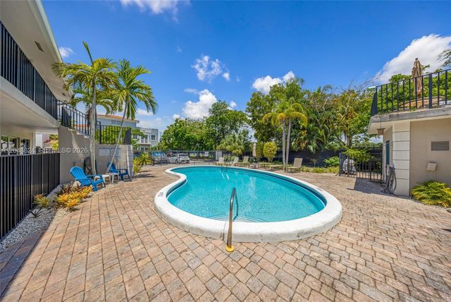 660 NE 11th Avenue 102, Fort Lauderdale, FL 33304