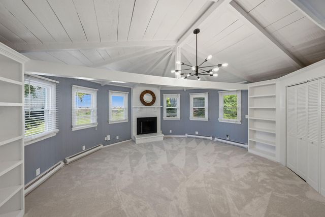 3475 Greentree Road, Lexington, KY 40517