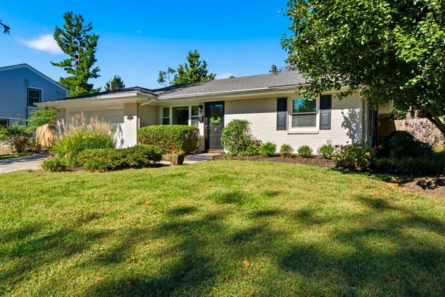 3475 Greentree Road, Lexington, KY 40517