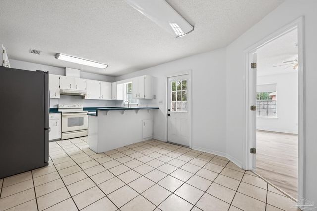 4885 Mayo Cir, Pace, FL 32571