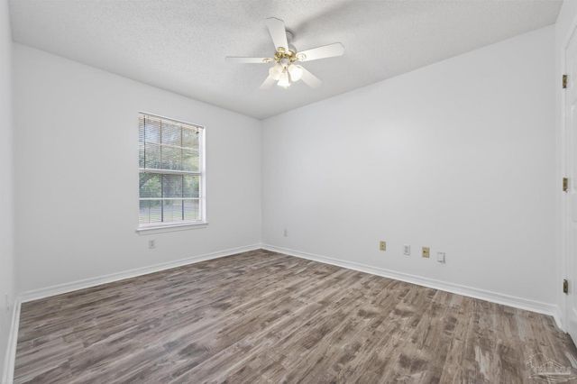 4885 Mayo Cir, Pace, FL 32571