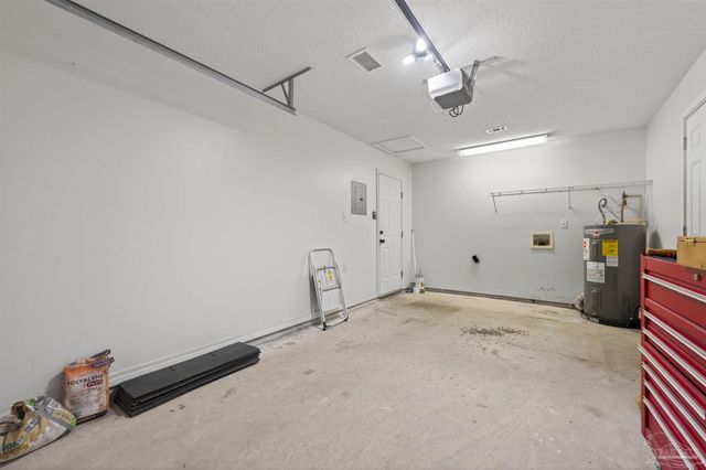 4885 Mayo Cir, Pace, FL 32571