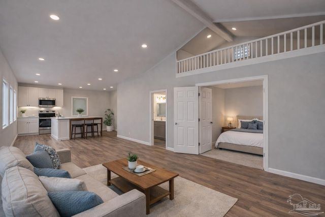 4885 Mayo Cir, Pace, FL 32571