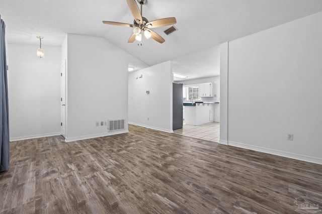 4885 Mayo Cir, Pace, FL 32571