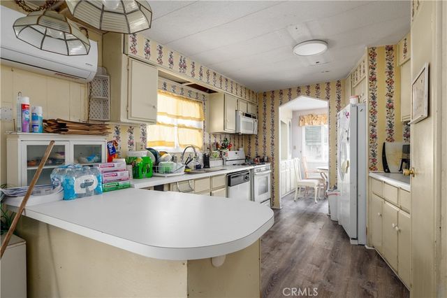 3825 Crestmore 406, Riverside, CA 92509
