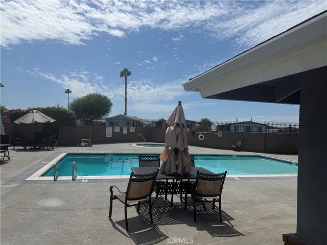 3825 Crestmore 406, Riverside, CA 92509