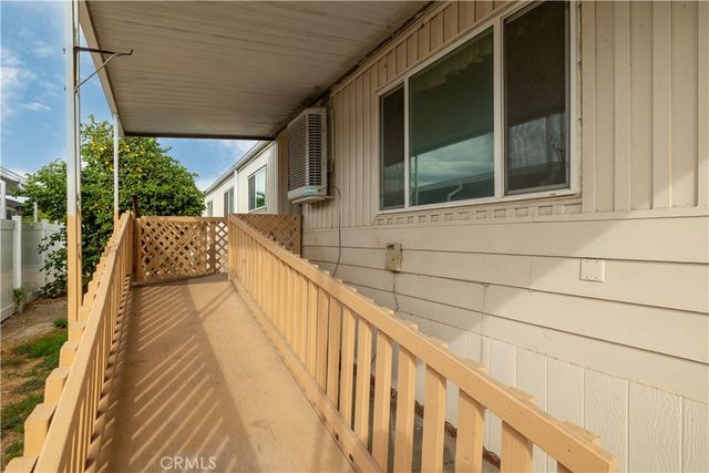 3825 Crestmore 406, Riverside, CA 92509