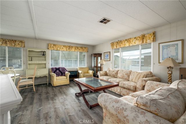 3825 Crestmore 406, Riverside, CA 92509