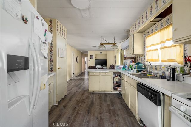 3825 Crestmore 406, Riverside, CA 92509