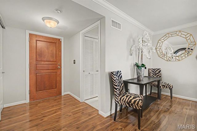 1512 Bedford Forge Court 11, Chesterfield, MO 63017