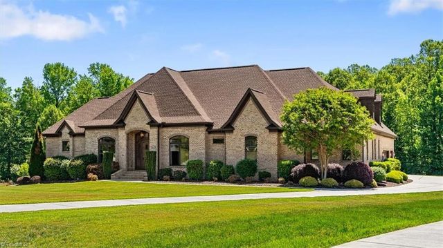 6635 Linville Ridge Drive, Oak Ridge, NC 27310