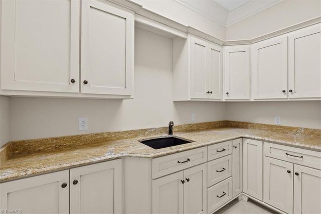 6635 Linville Ridge Drive, Oak Ridge, NC 27310