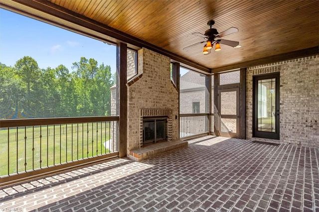 6635 Linville Ridge Drive, Oak Ridge, NC 27310