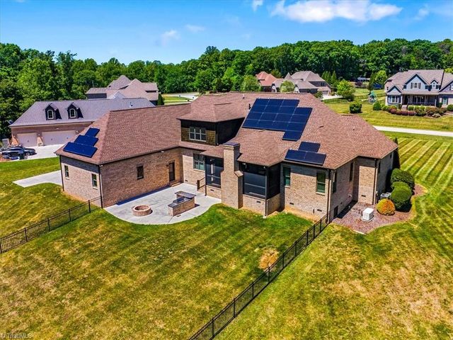 6635 Linville Ridge Drive, Oak Ridge, NC 27310