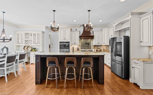 6635 Linville Ridge Drive, Oak Ridge, NC 27310