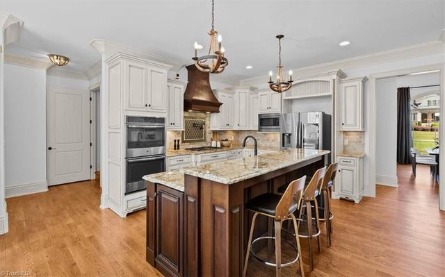 6635 Linville Ridge Drive, Oak Ridge, NC 27310