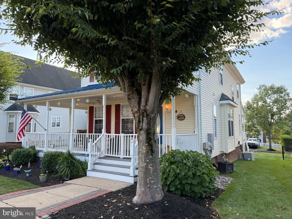 44 VALENTINE RD, Warminster, PA 18974