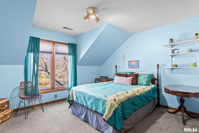 2000 OAK CREEK Road, Springfield, IL 62704