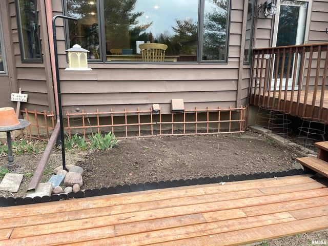 2000 OAK CREEK Road, Springfield, IL 62704